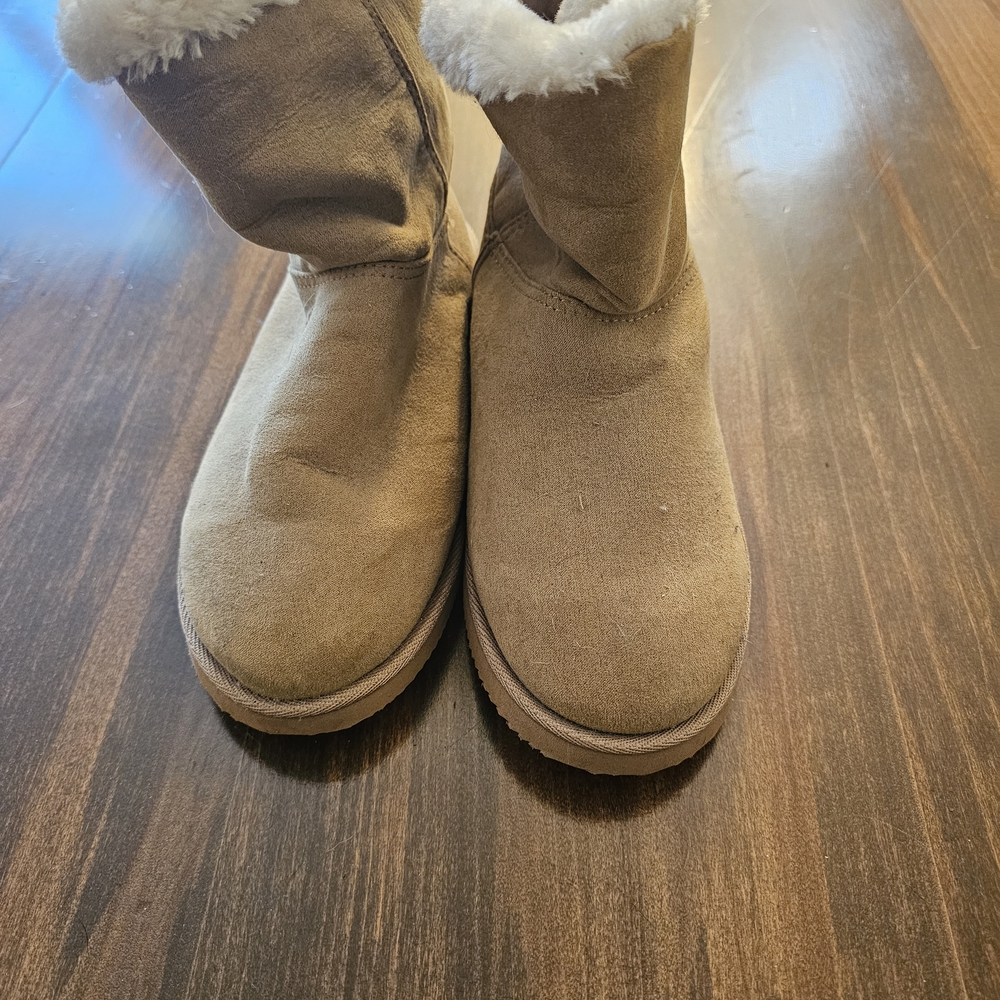 Old Navy Suede Ankle Boots with Fuzzy Trim